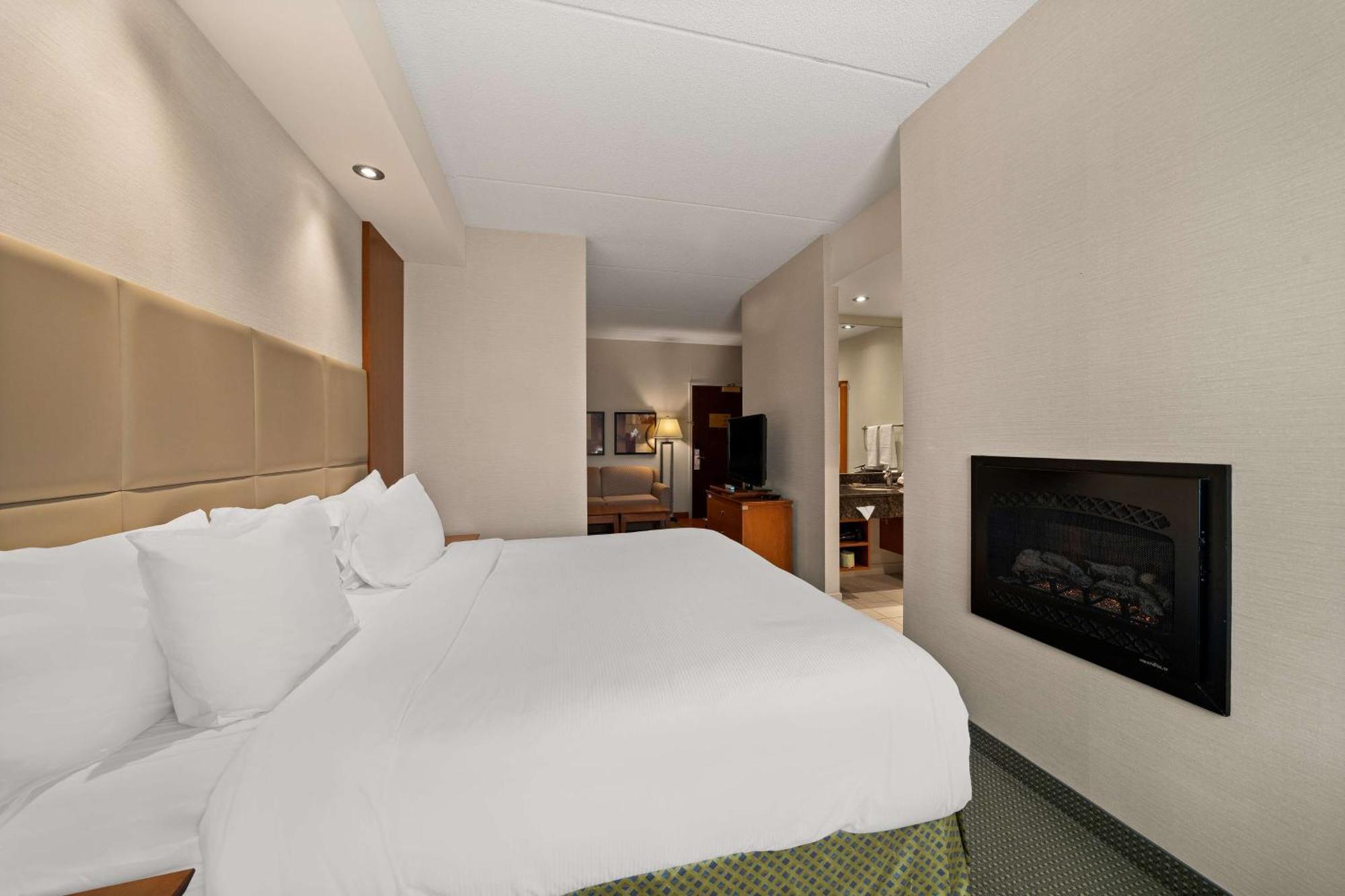 Best Western Plus Orangeville Inn & Suites Esterno foto