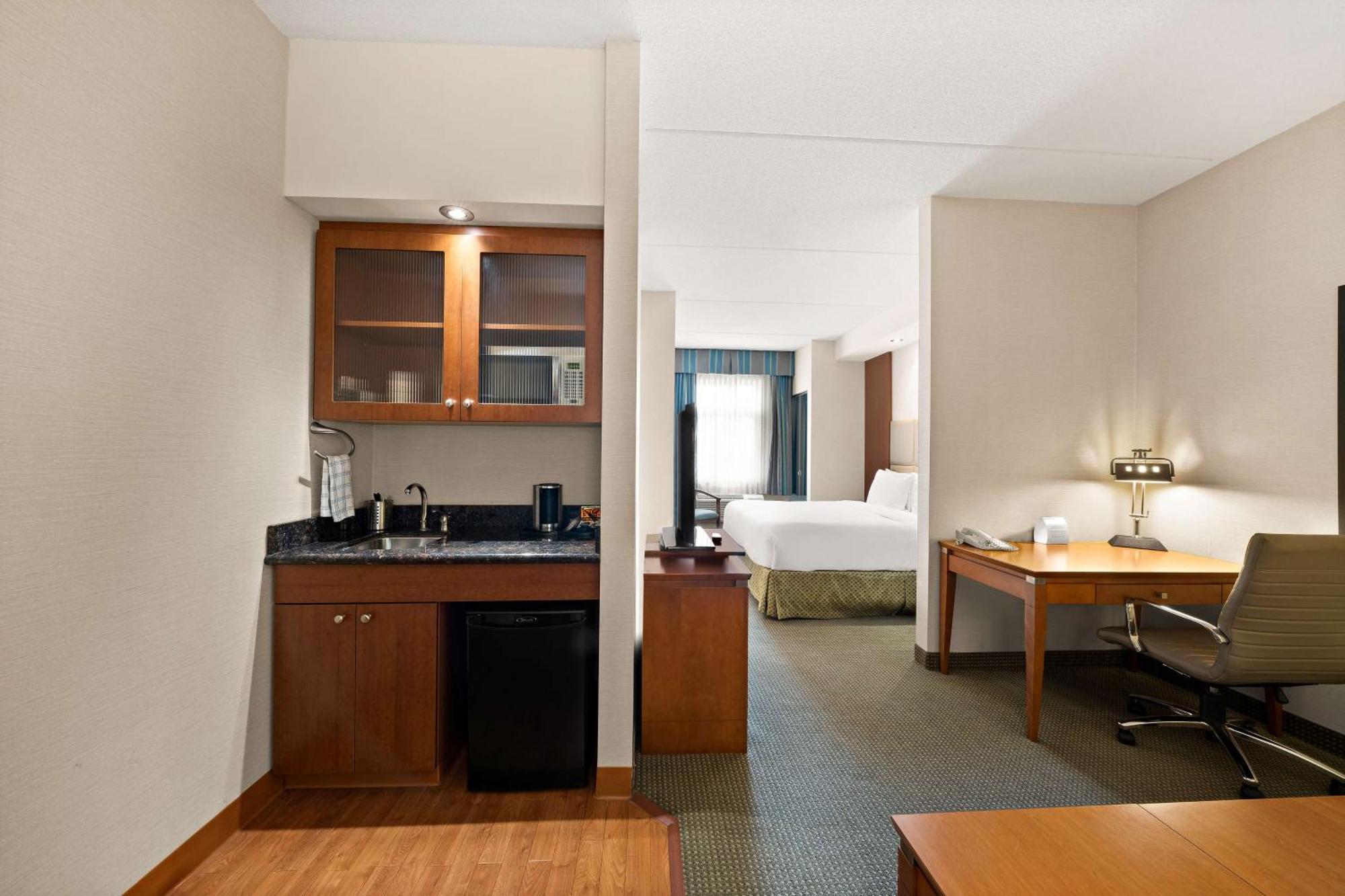 Best Western Plus Orangeville Inn & Suites Esterno foto