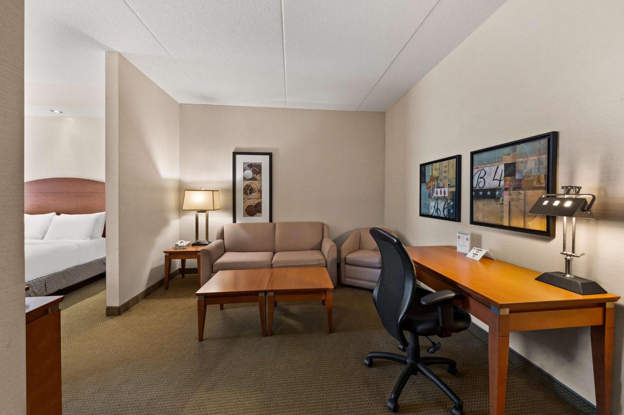 Best Western Plus Orangeville Inn & Suites Esterno foto