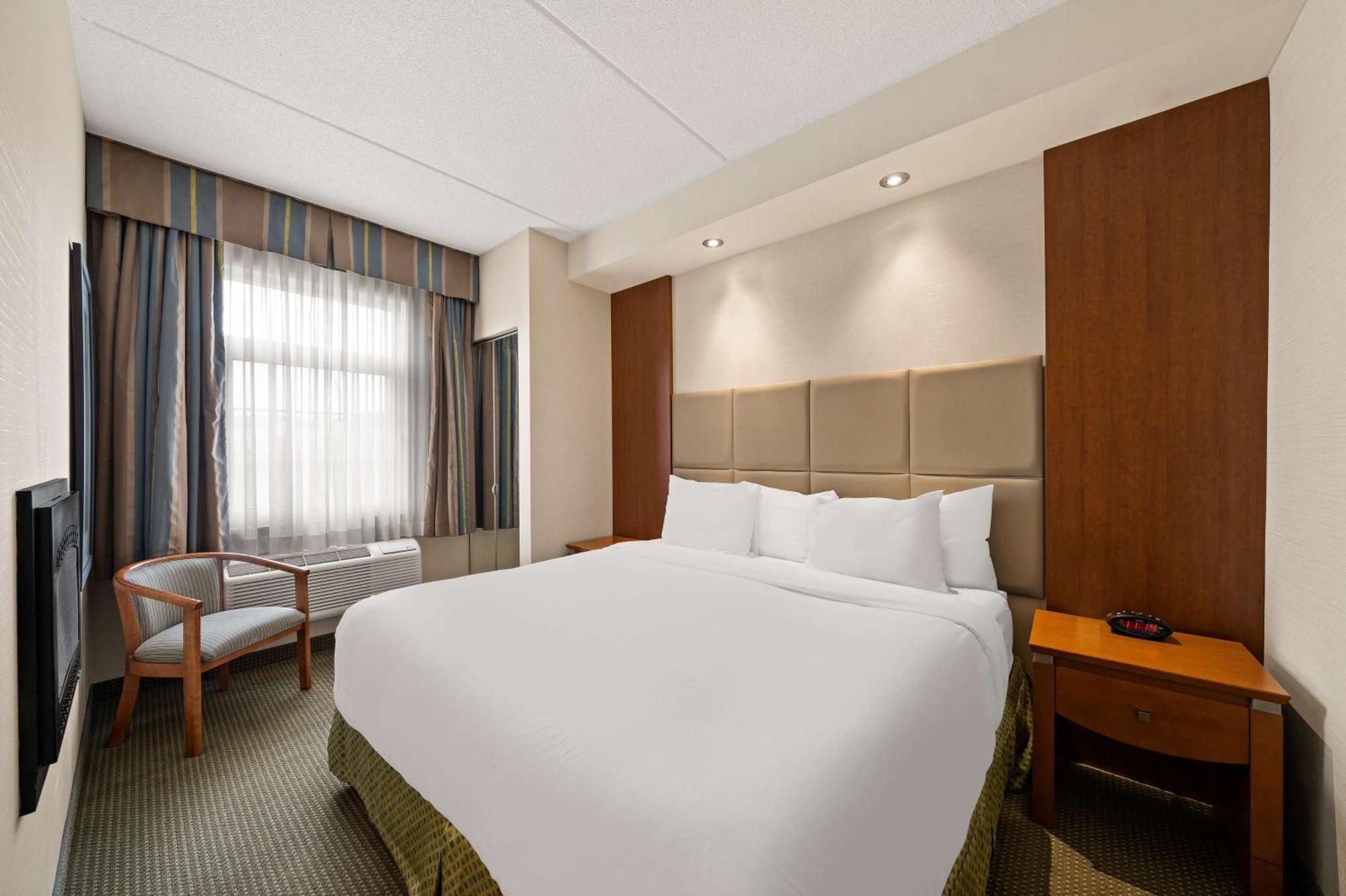 Best Western Plus Orangeville Inn & Suites Esterno foto
