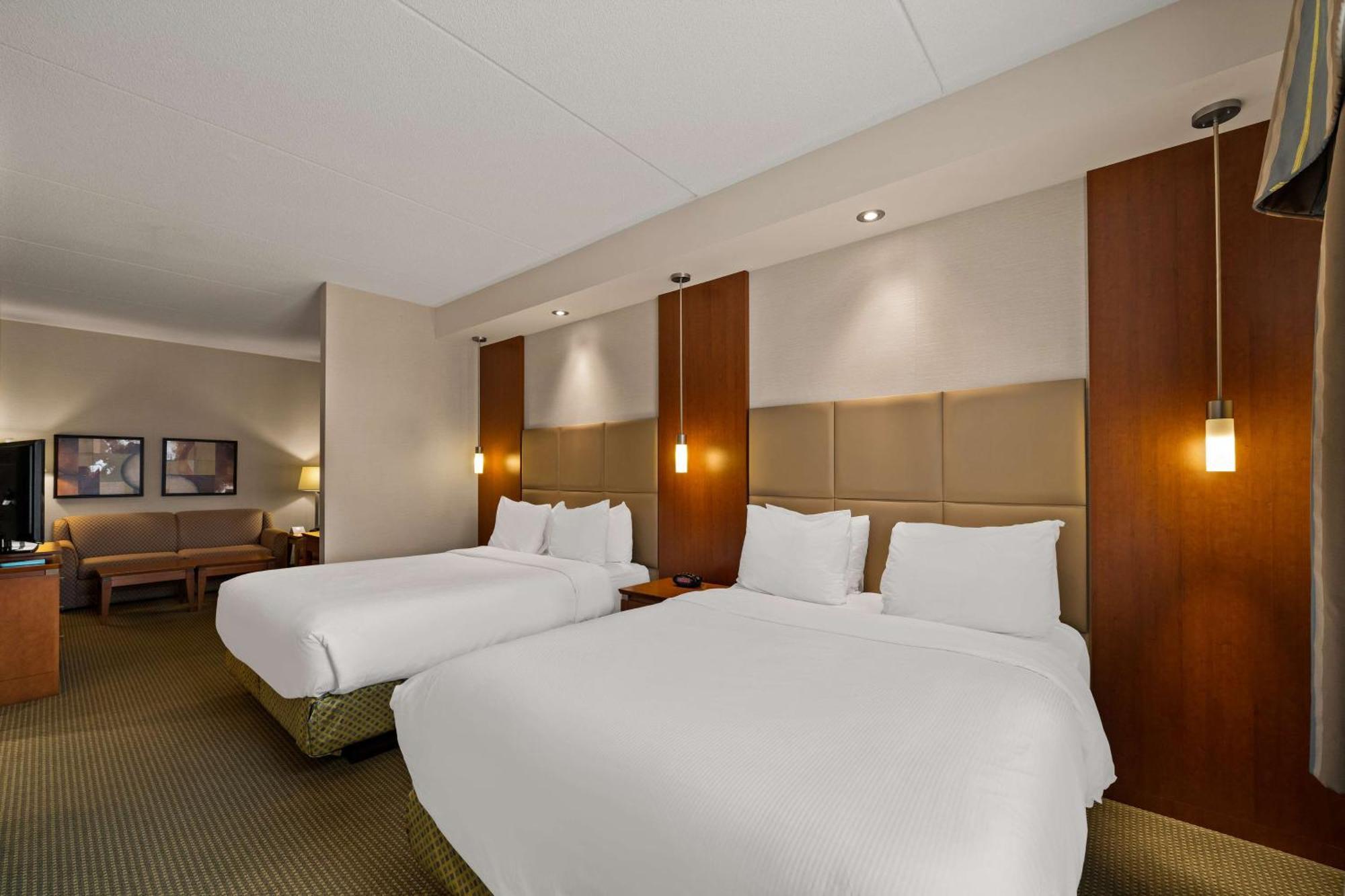 Best Western Plus Orangeville Inn & Suites Esterno foto