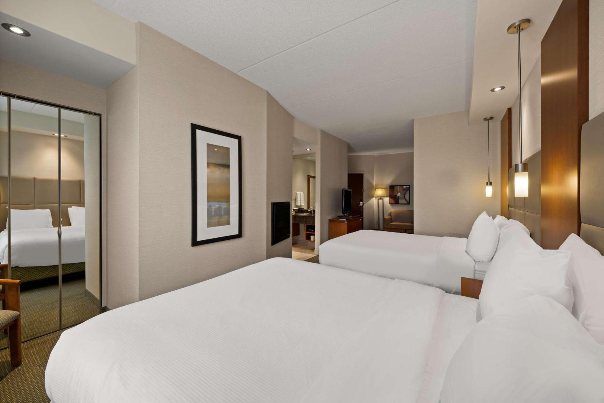 Best Western Plus Orangeville Inn & Suites Esterno foto