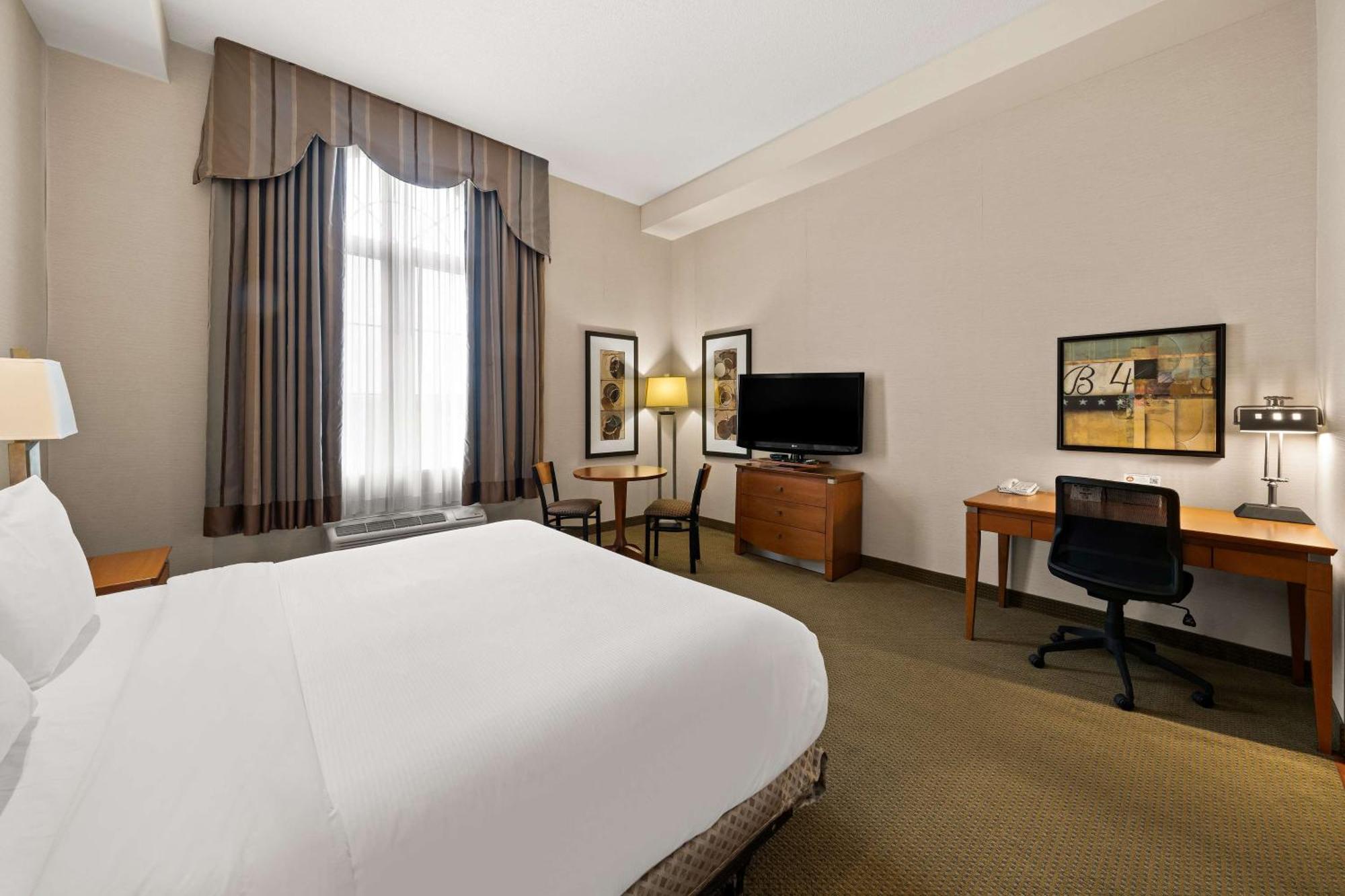 Best Western Plus Orangeville Inn & Suites Esterno foto