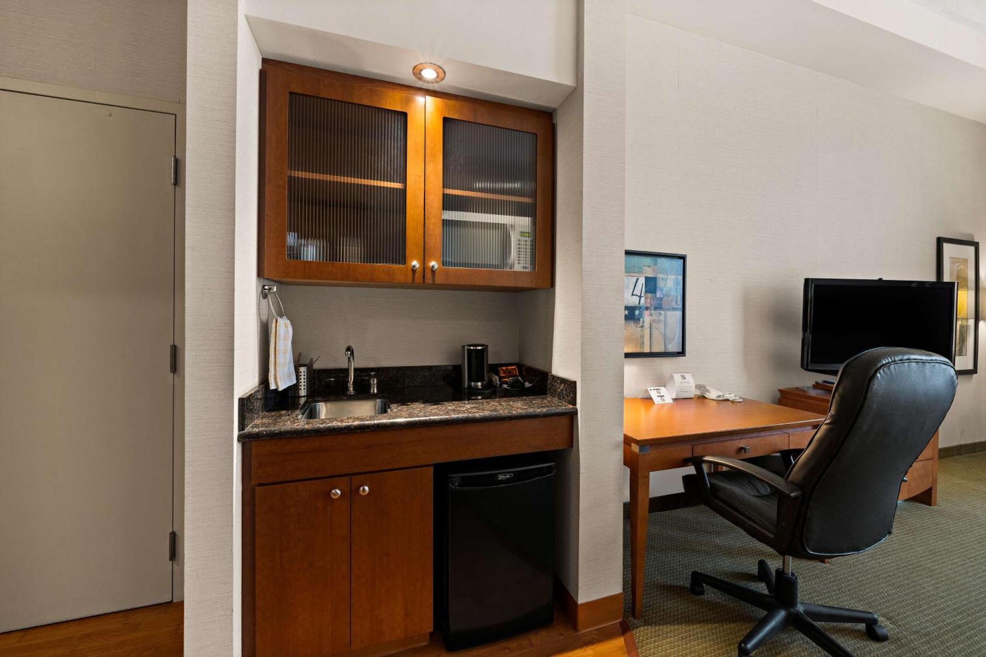 Best Western Plus Orangeville Inn & Suites Esterno foto