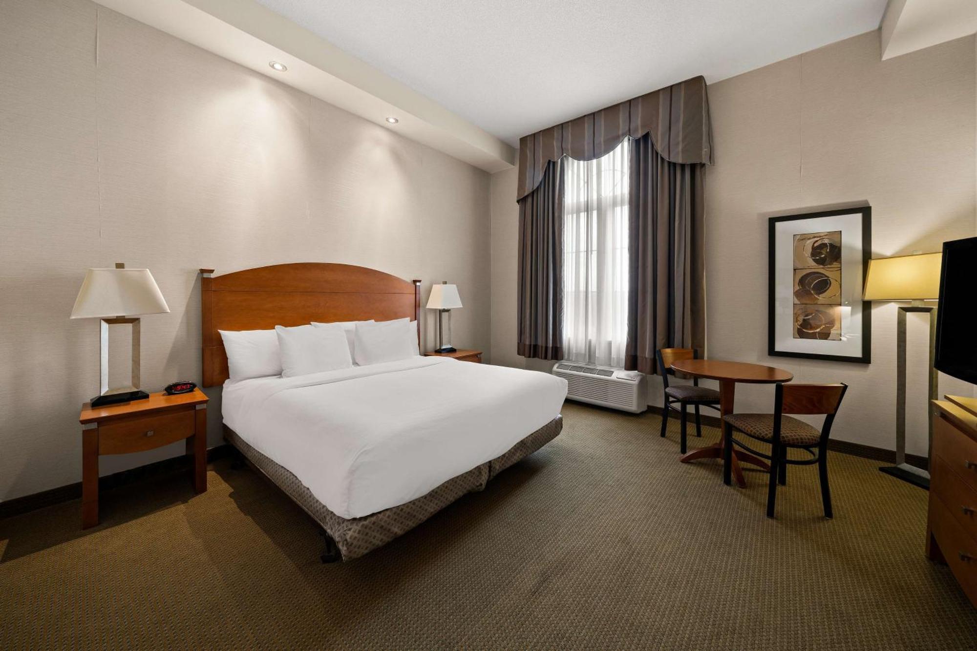 Best Western Plus Orangeville Inn & Suites Esterno foto