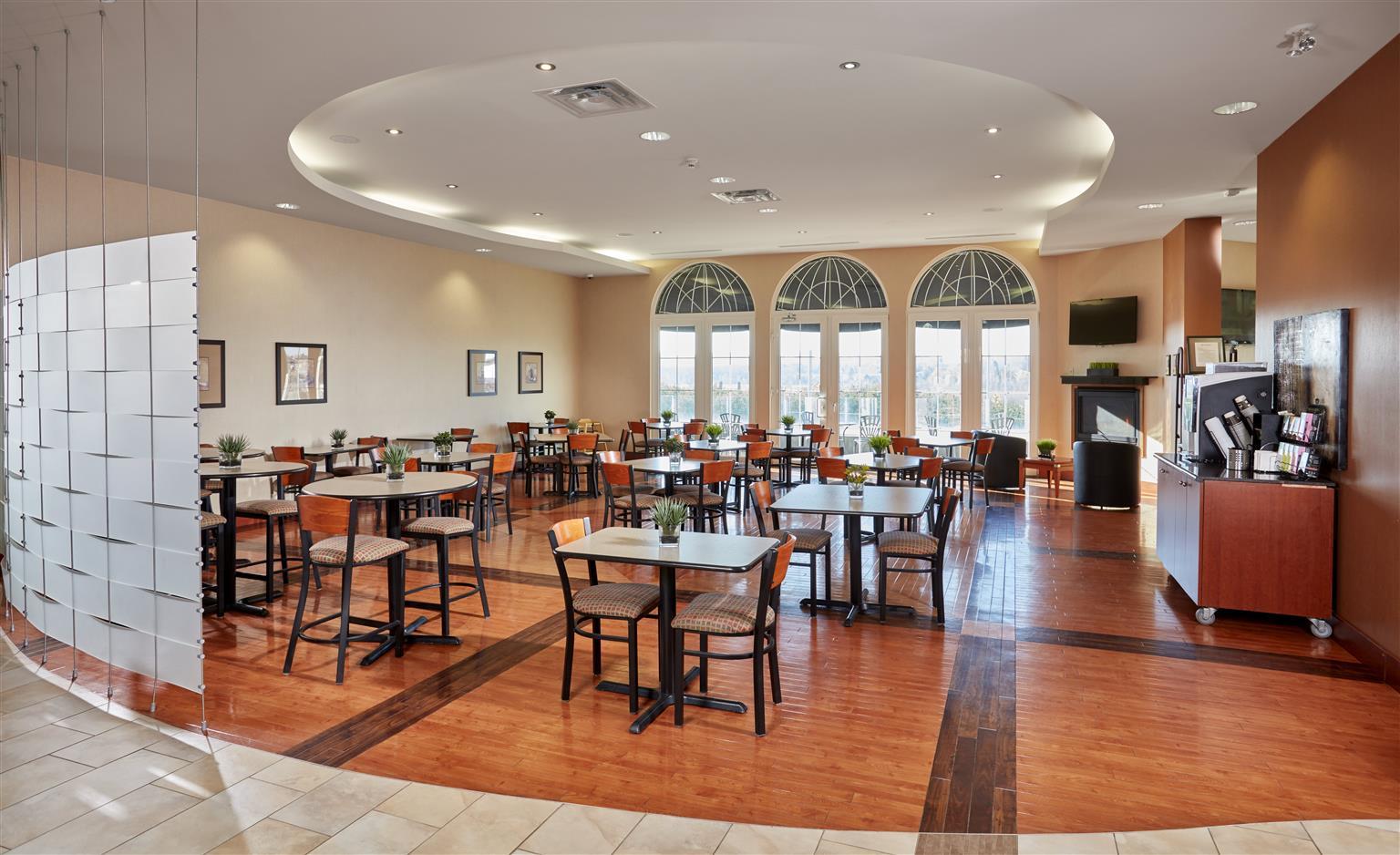 Best Western Plus Orangeville Inn & Suites Esterno foto